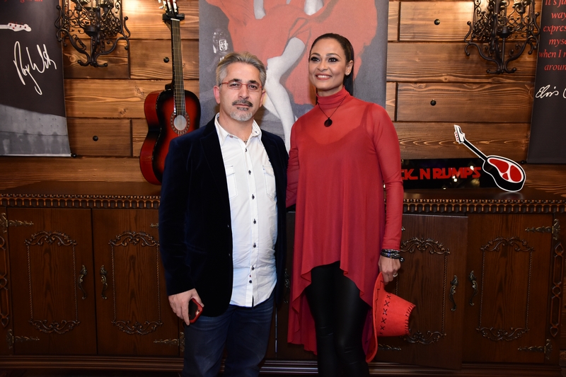 Opening of Rock N Rumps